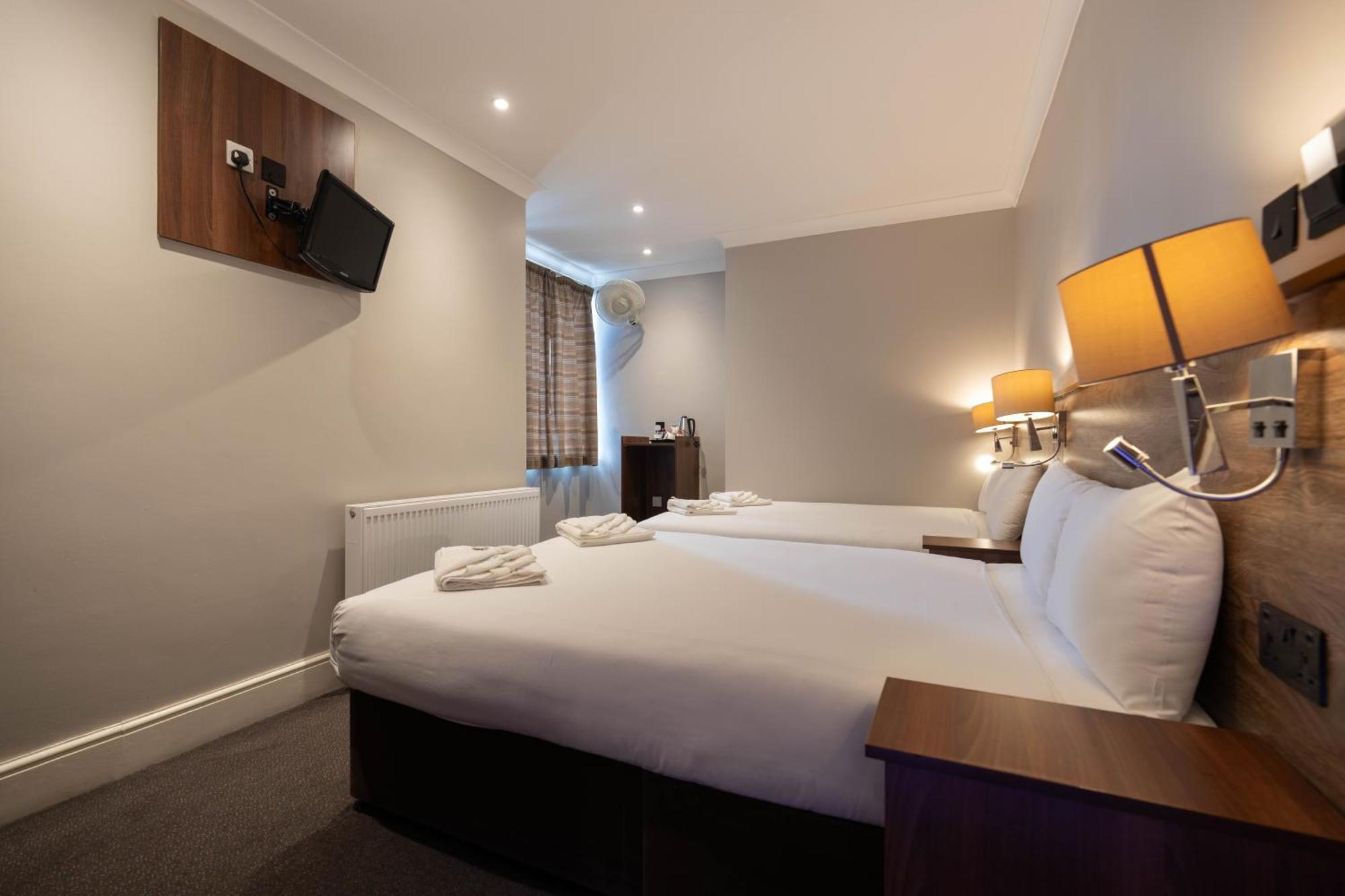 Ascot Hyde Park Hotel Лондон Екстер'єр фото