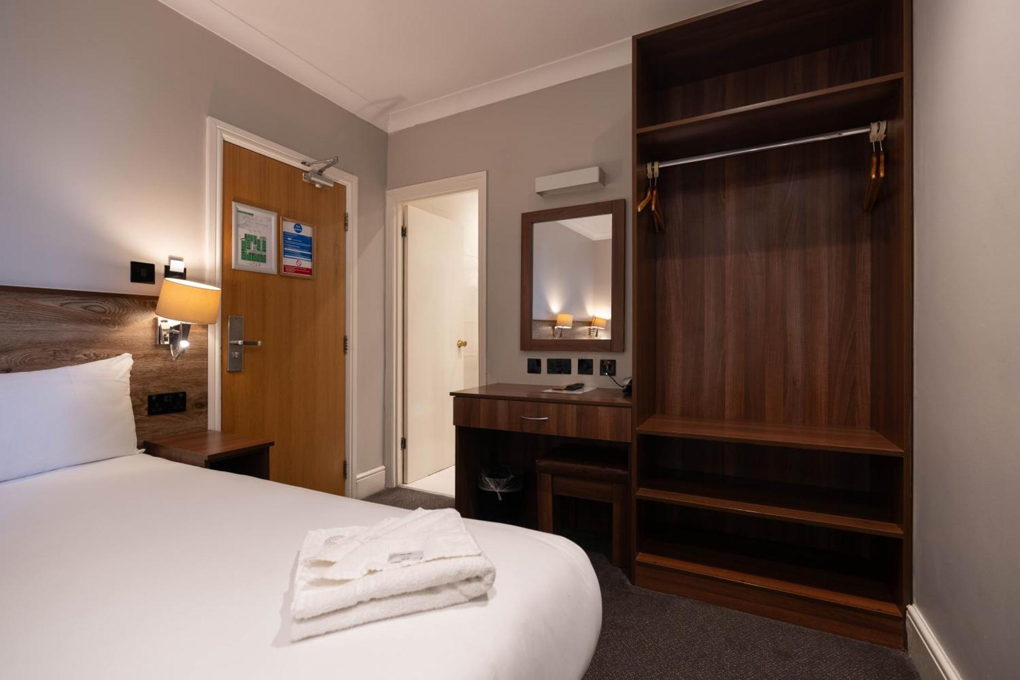 Ascot Hyde Park Hotel Лондон Екстер'єр фото